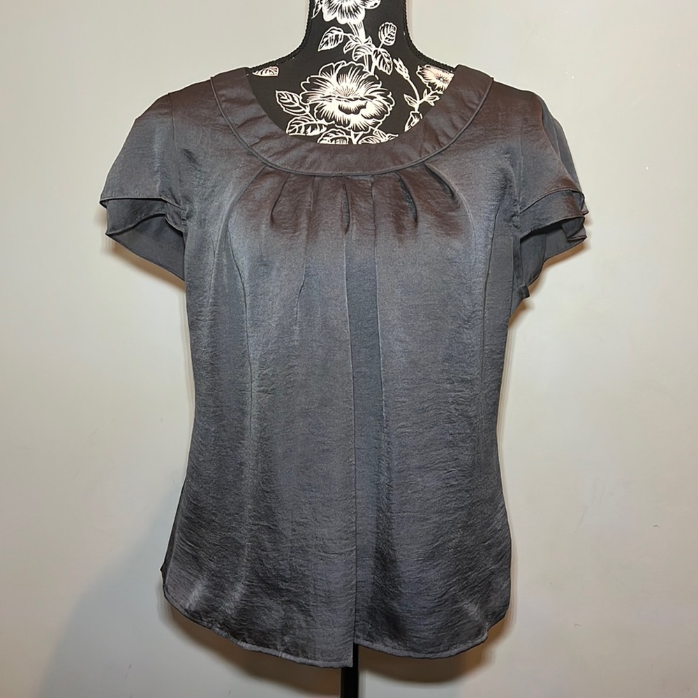 Violet & Claire Flirty Gray Blouse